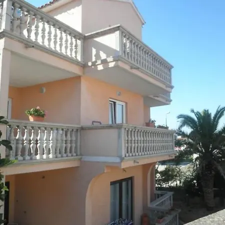 Appartement Dijana *