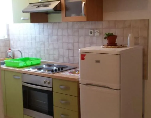 Dijana Appartement *